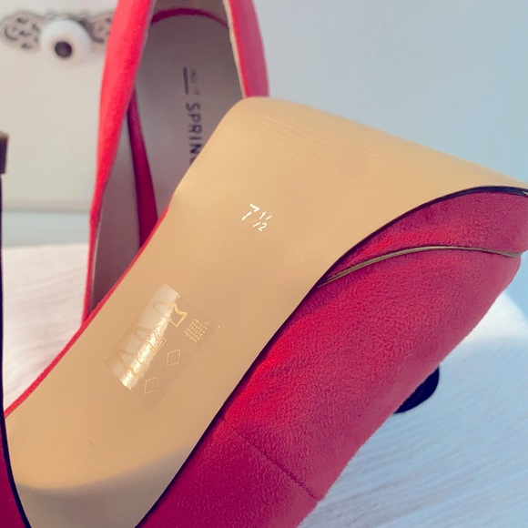 Shoes with 3” heals, Size 7 1/2 (made small feels like size 6) - Picture 2 of 2